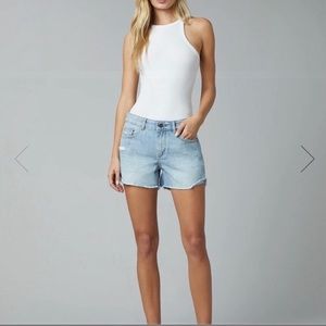 DL1961 Karlie Boyfriend Westside Wash Shorts. Size 30